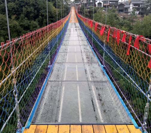 景区玻璃吊桥